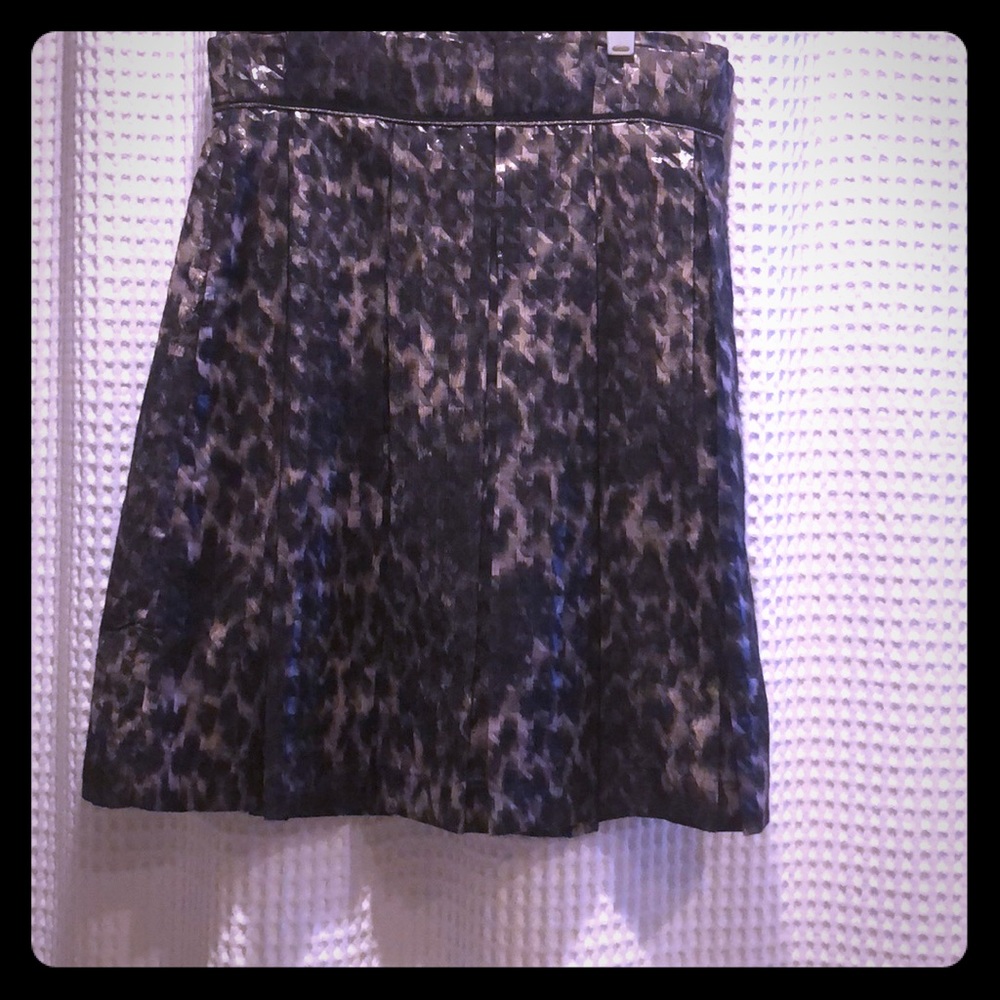 Metallic houndstooth high waisted skirt